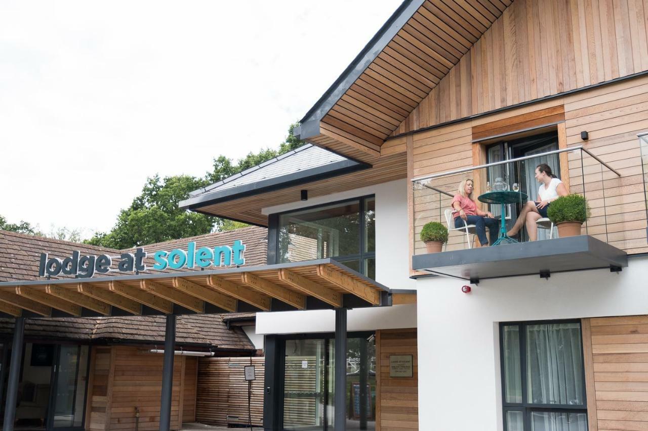 Lodge At Solent Fareham Buitenkant foto